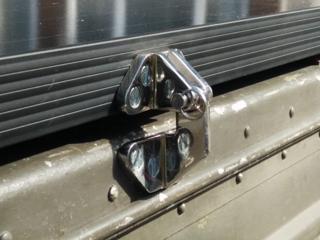 Installing a solar pannel – Seeking the Edge